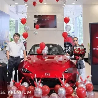 Hoạt động tư vấn và giao xe Mazda tại Đà Nẵng 1